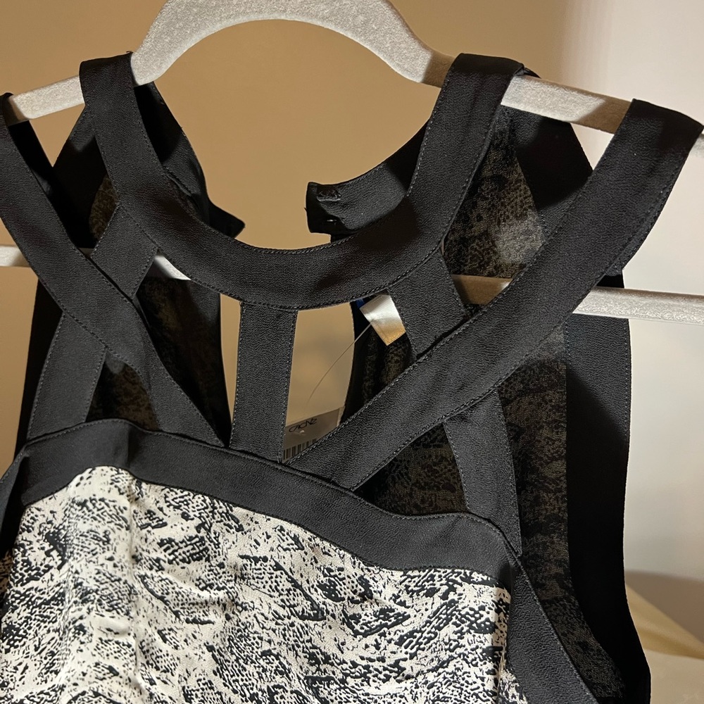 Cache’ Shell With “Caged” Look. Snake Print. Size… - image 3